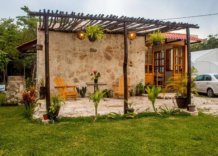 Aldea Isla Sagrada Lodge *